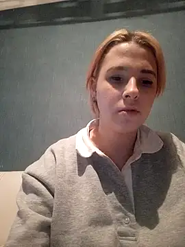 Gussie Bridie online show from 12-05-24, 03:17