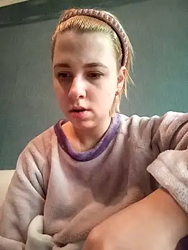 Gussie Bridie online show from 02-05-25, 07:39