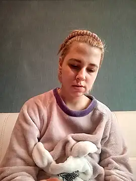 Gussie Bridie online show from 02-05-25, 10:41