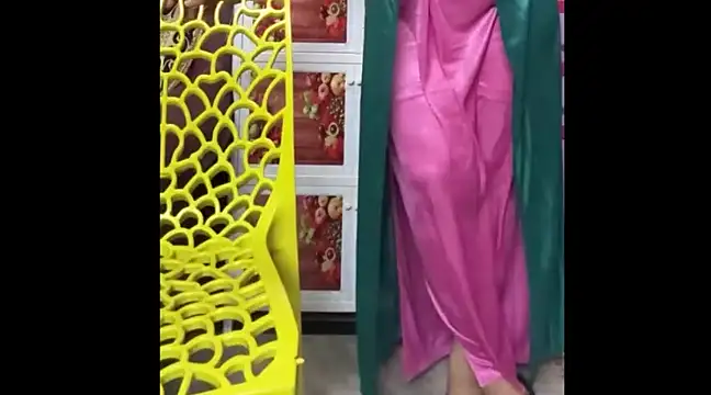 Moody Girl2 online show from 12-27-24, 08:13