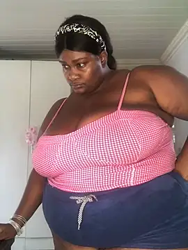 Snapshot of bustytitsxxx chatting on 12-11-24, 02:33 bustytitsxxx online show from 12-11-24, 02:33
