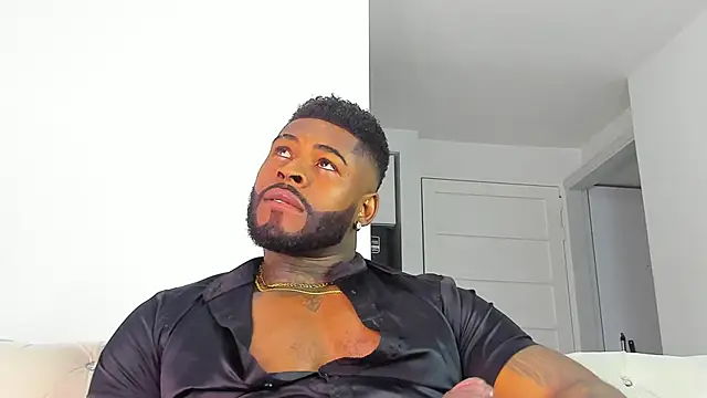 Snapshot of Makonneen chatting on 11-17-25, 05:57 Makonneen online show from 11-17-25, 05:57