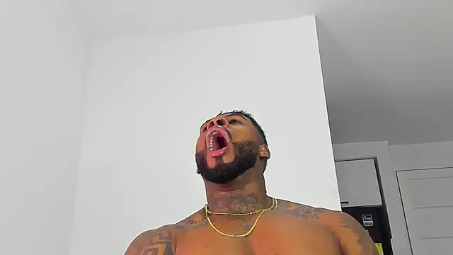 Snapshot of Makonneen chatting on 11-27-25, 11:23 Makonneen online show from 11-27-25, 11:23