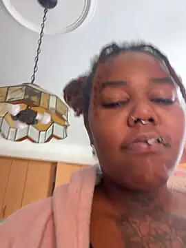 Goddess Nafeesha online show from 10-11-25, 04:27