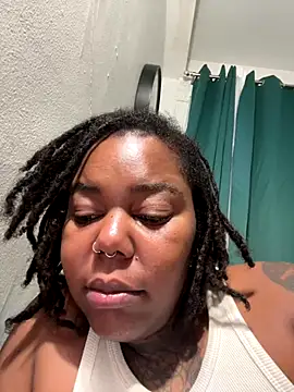 Snapshot of Goddess_Nafeesha chatting on 01-05-26, 11:41 Goddess Nafeesha online show from 01-05-26, 11:41