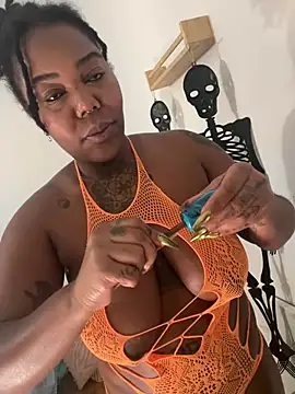 Snapshot of Goddess_Nafeesha chatting on 01-08-26, 10:01 Goddess Nafeesha online show from 01-08-26, 10:01