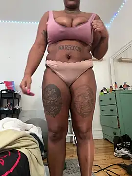 Snapshot of Goddess_Nafeesha chatting on 01-18-26, 06:34 Goddess Nafeesha online show from 01-18-26, 06:34