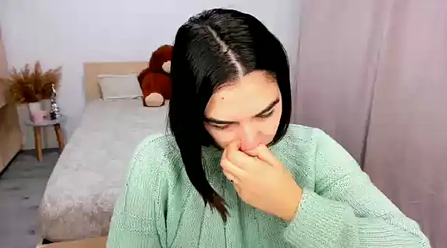 Alexa Dolly12 online show from 12-13-24, 05:49