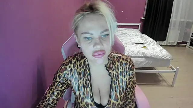 Lika8234 online show from 09-19-25, 09:59