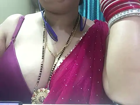 Snapshot of Desi_bhabhiii chatting on 01-24-25, 06:14 Desi bhabhiii online show from 01-24-25, 06:14