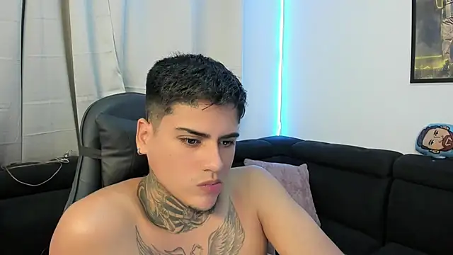 Snapshot of mad_maxxx2 chatting on 02-28-25, 01:15 mad maxxx2 online show from 02-28-25, 01:15