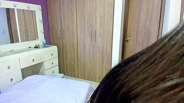 Medelynevans1 online show from 11-14-25, 10:07