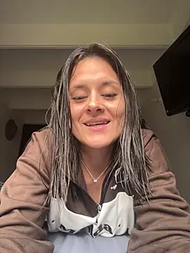 Alice milf  online show from 10-18-25, 06:52