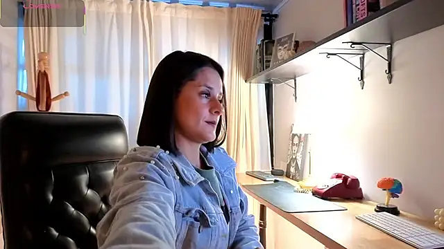 Alice milf  online show from 11-27-25, 11:12