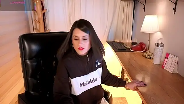 Alice milf  online show from 12-15-25, 11:14