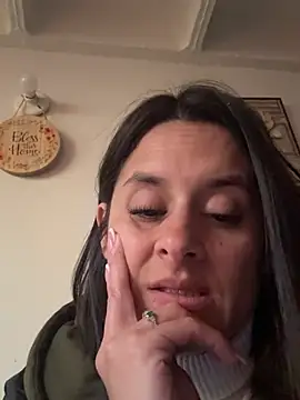 Alice milf  online show from 06-10-26, 11:20