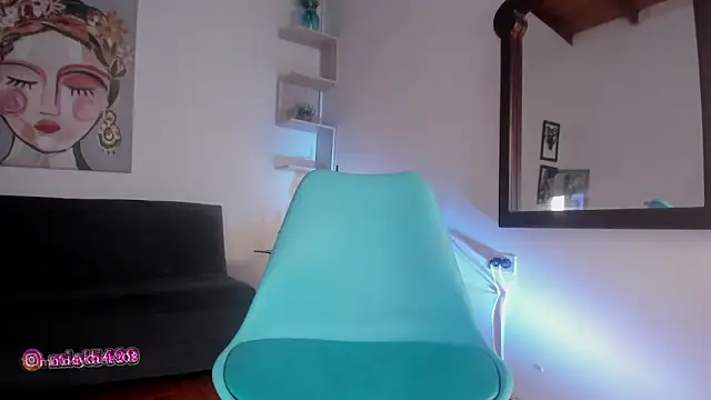 Snapshot of melody_cute10 chatting on 01-04-25, 10:13 melody cute10 online show from 01-04-25, 10:13