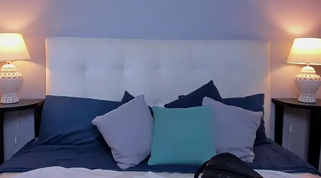 SaraaJhonsonn online show from 03-08-25, 06:47