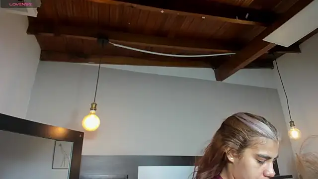 SaraaJhonsonn online show from 04-05-26, 02:36