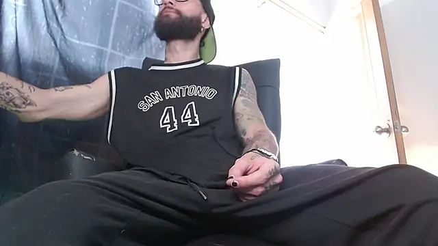 ren stipee online show from 02-23-25, 08:44