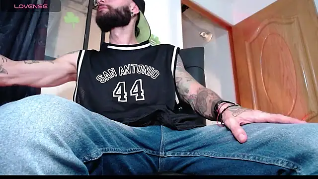 ren stipee online show from 03-18-25, 11:53