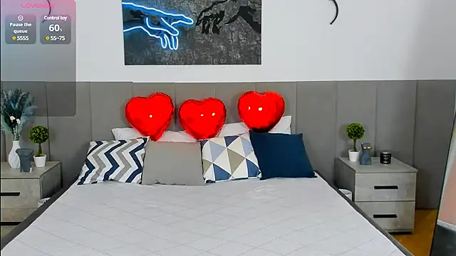 Snapshot of MiaBecky chatting on 02-11-25, 05:26 MiaBecky online show from 02-11-25, 05:26