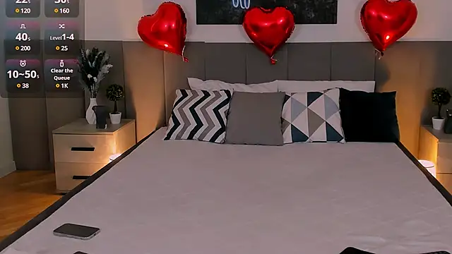 Snapshot of MiaBecky chatting on 02-13-25, 05:26 MiaBecky online show from 02-13-25, 05:26