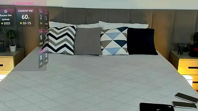 Snapshot of MiaBecky chatting on 09-17-25, 05:20 MiaBecky online show from 09-17-25, 05:20