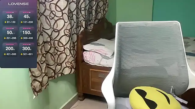 Snapshot of senorita78 chatting on 02-14-25, 08:42 senorita78 online show from 02-14-25, 08:42