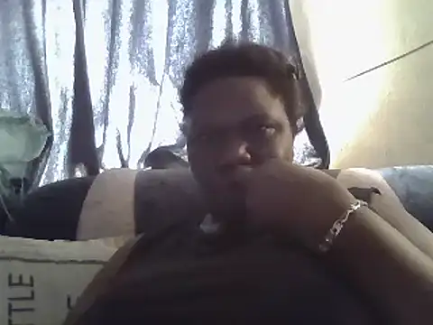 Snapshot of Ass533 chatting on 12-31-24, 09:42 Ass533 online show from 12-31-24, 09:42