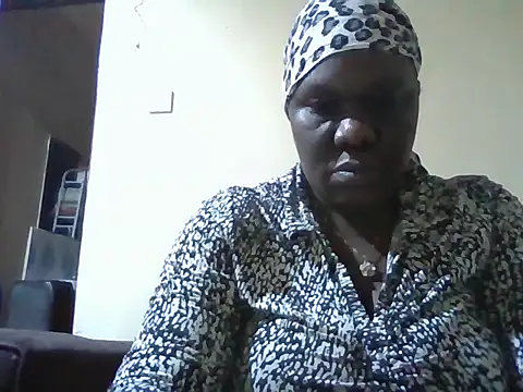 Snapshot of Ass533 chatting on 12-21-25, 11:34 Ass533 online show from 12-21-25, 11:34