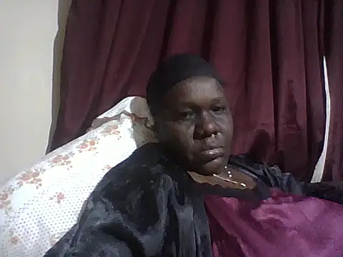 Snapshot of Ass533 chatting on 06-05-26, 12:17 Ass533 online show from 06-05-26, 12:17