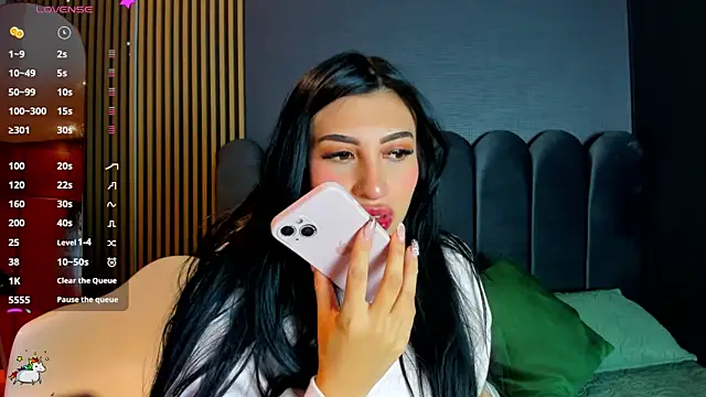 Nicolette ks  online show from 01-14-26, 05:35