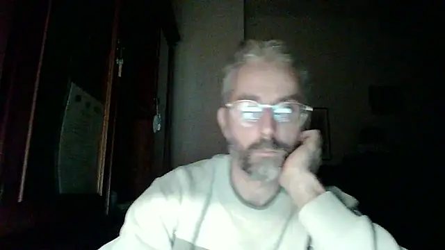 Snapshot of dedalus84 chatting on 03-21-26, 10:57 dedalus84 online show from 03-21-26, 10:57