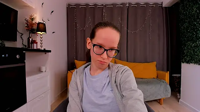 Snapshot of BettyBrowni chatting on 02-08-25, 07:16 BettyBrowni online show from 02-08-25, 07:16