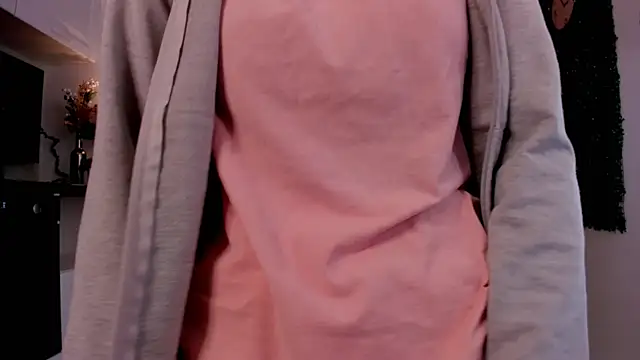 Snapshot of BettyBrowni chatting on 02-09-25, 07:09 BettyBrowni online show from 02-09-25, 07:09