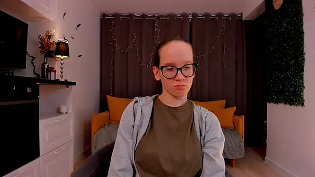 Snapshot of BettyBrowni chatting on 02-10-25, 07:17 BettyBrowni online show from 02-10-25, 07:17