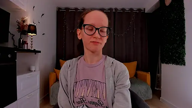 Snapshot of BettyBrowni chatting on 02-12-25, 07:13 BettyBrowni online show from 02-12-25, 07:13