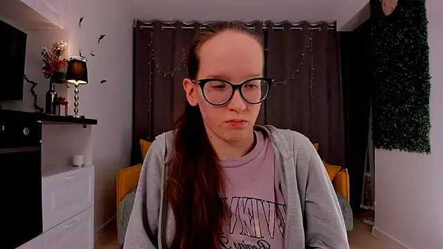 Snapshot of BettyBrowni chatting on 02-12-25, 10:15 BettyBrowni online show from 02-12-25, 10:15