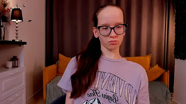 Snapshot of BettyBrowni chatting on 02-20-25, 10:15 BettyBrowni online show from 02-20-25, 10:15