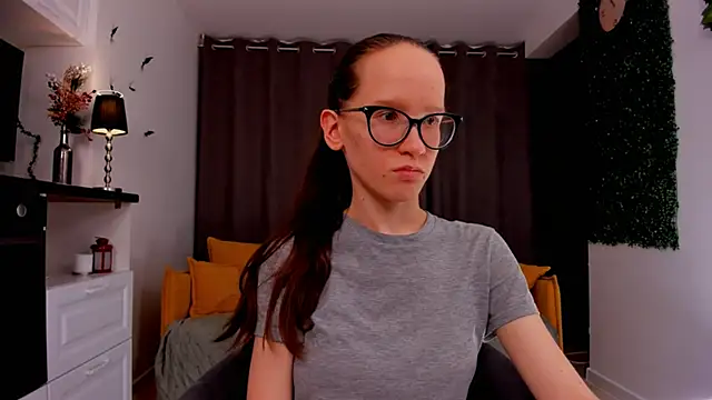 Snapshot of BettyBrowni chatting on 02-23-25, 11:04 BettyBrowni online show from 02-23-25, 11:04