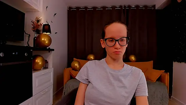 Snapshot of BettyBrowni chatting on 02-24-25, 07:09 BettyBrowni online show from 02-24-25, 07:09