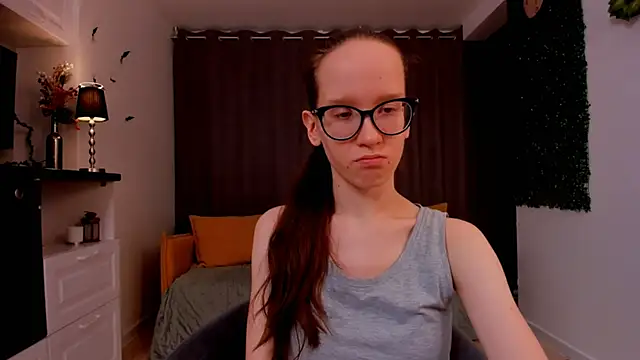 Snapshot of BettyBrowni chatting on 02-27-25, 04:10 BettyBrowni online show from 02-27-25, 04:10