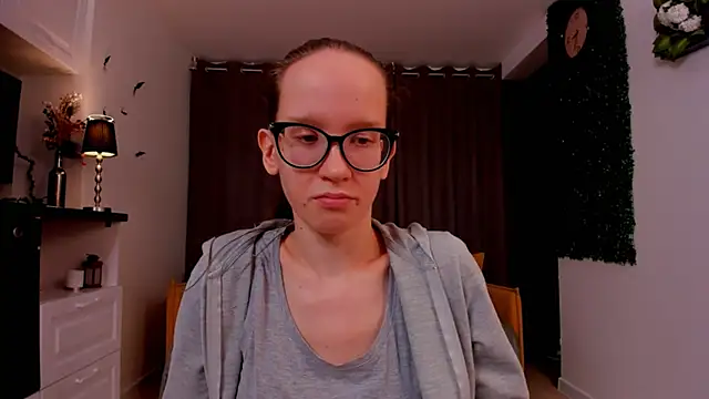 Snapshot of BettyBrowni chatting on 02-28-25, 01:26 BettyBrowni online show from 02-28-25, 01:26