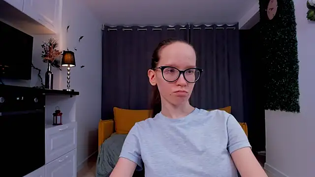 Snapshot of BettyBrowni chatting on 03-04-25, 01:12 BettyBrowni online show from 03-04-25, 01:12