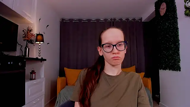 Snapshot of BettyBrowni chatting on 03-06-25, 07:10 BettyBrowni online show from 03-06-25, 07:10