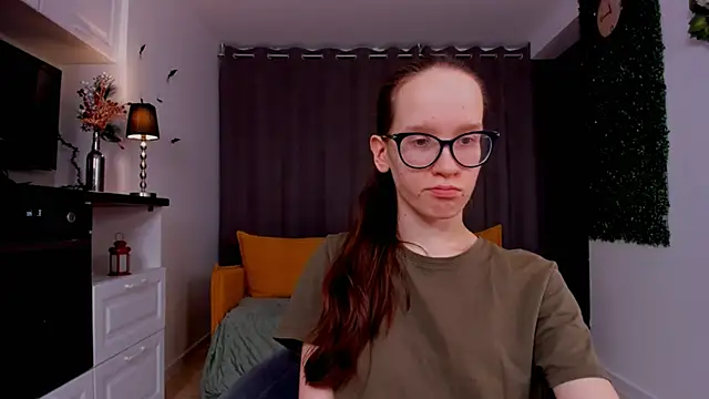 Snapshot of BettyBrowni chatting on 03-06-25, 10:15 BettyBrowni online show from 03-06-25, 10:15