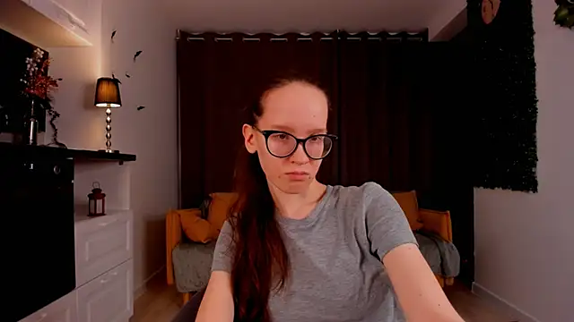 Snapshot of BettyBrowni chatting on 03-08-25, 04:06 BettyBrowni online show from 03-08-25, 04:06