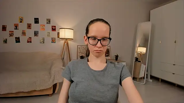 Snapshot of BettyBrowni chatting on 03-10-25, 01:45 BettyBrowni online show from 03-10-25, 01:45