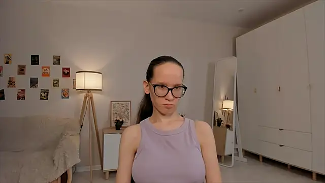 Snapshot of BettyBrowni chatting on 03-10-25, 07:07 BettyBrowni online show from 03-10-25, 07:07